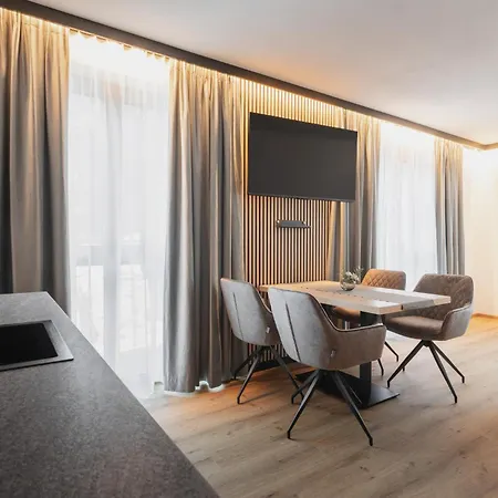 Falcon Pure Hotel *
