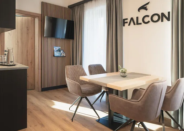 Falcon Pure - Summercard Included Kaprun