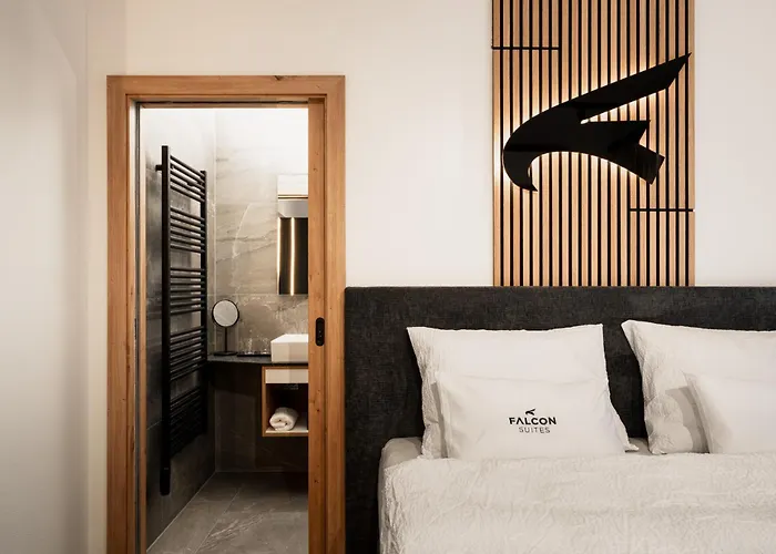 Hotel Falcon Pure - Summercard Included